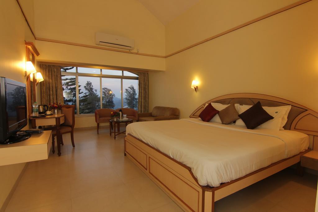 Aveda Blue Country Resort Panchgani Exterior foto